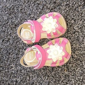 Stride Right Sandal Magenta